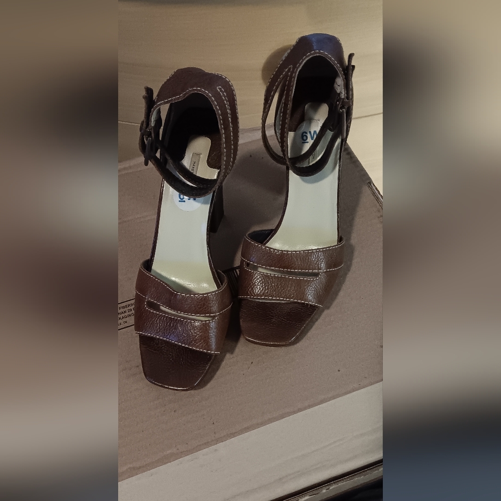 Max Studio Brown Open Toe Heels